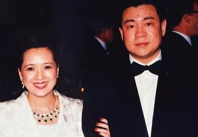 刘銮雄为什么娶甘比 直言她是一个善良单纯不爱钱的人